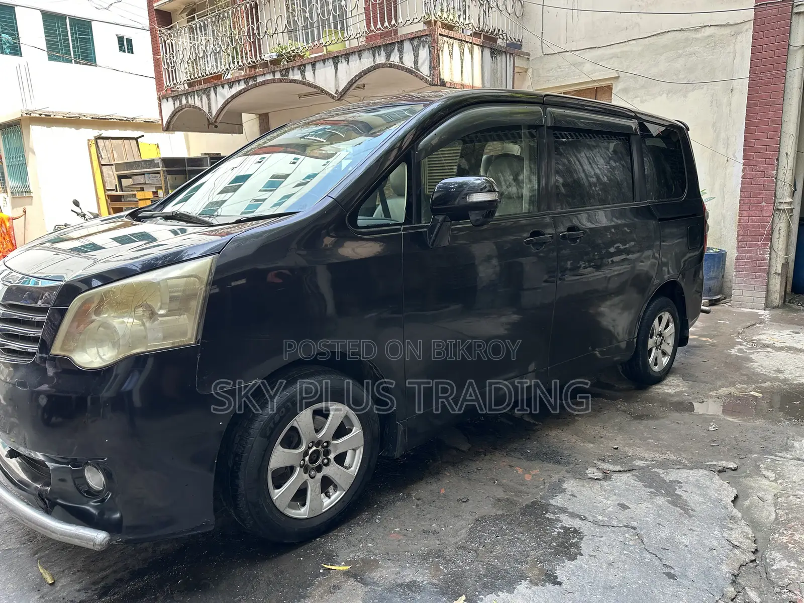 Toyota Voxy 2011 Black
