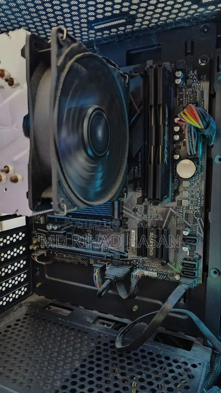 Desktop Computer Gigabyte GB-BRi7-8550 16GB AMD Ryzen 5 SSD 512GB