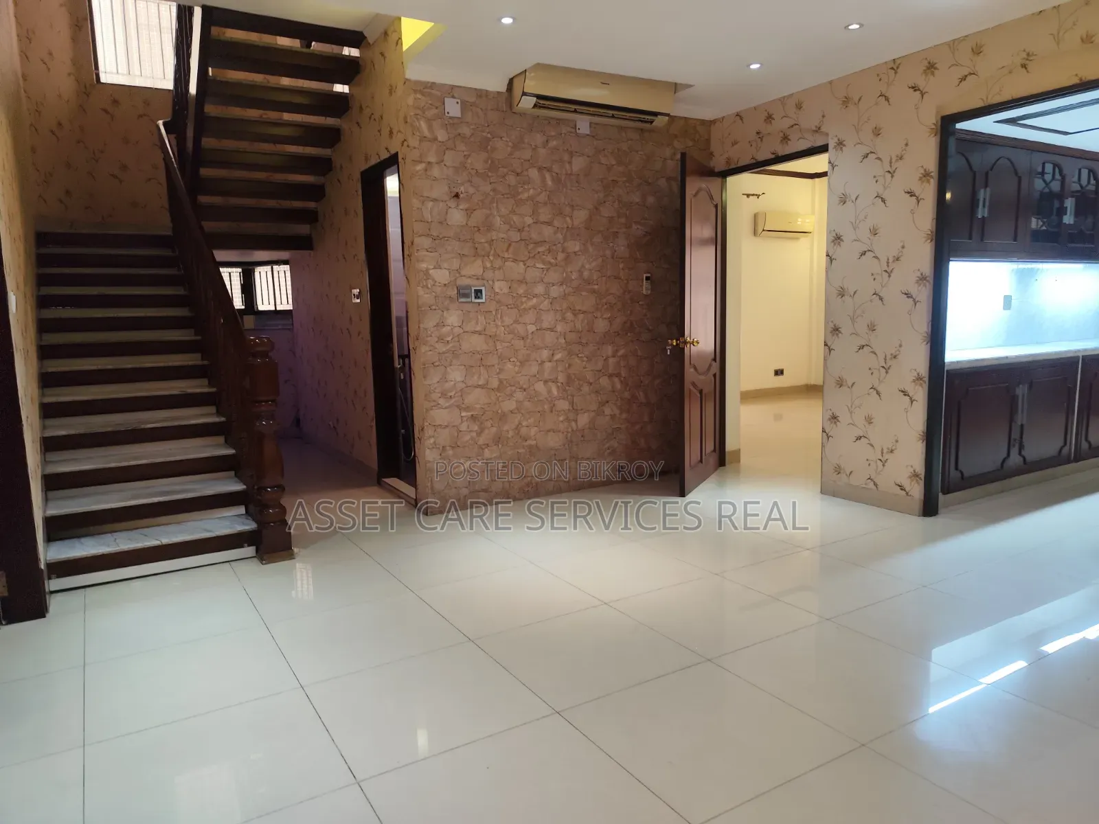 4-Bedroom Duplex in Gulshan for Rent