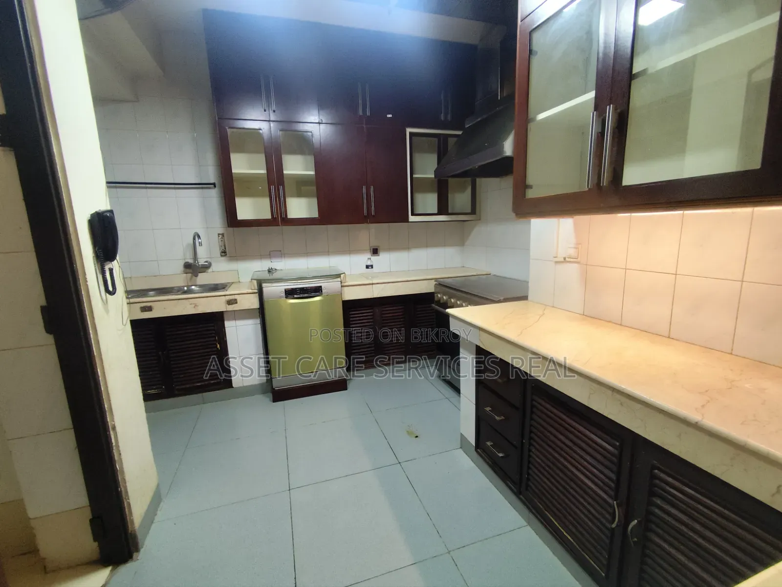 4-Bedroom Duplex in Gulshan for Rent