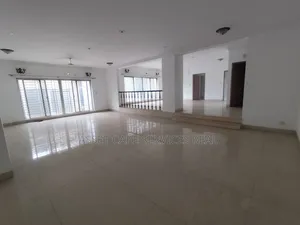 গুলশান-২ এ ৫০০০ বর্গফুটের অফিস স্পেস ভাড়া