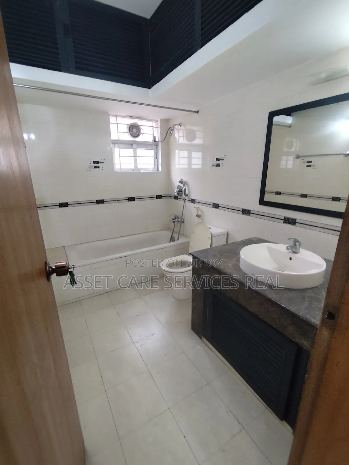 5000-SQFT Office Space Rent in Gulshan-2