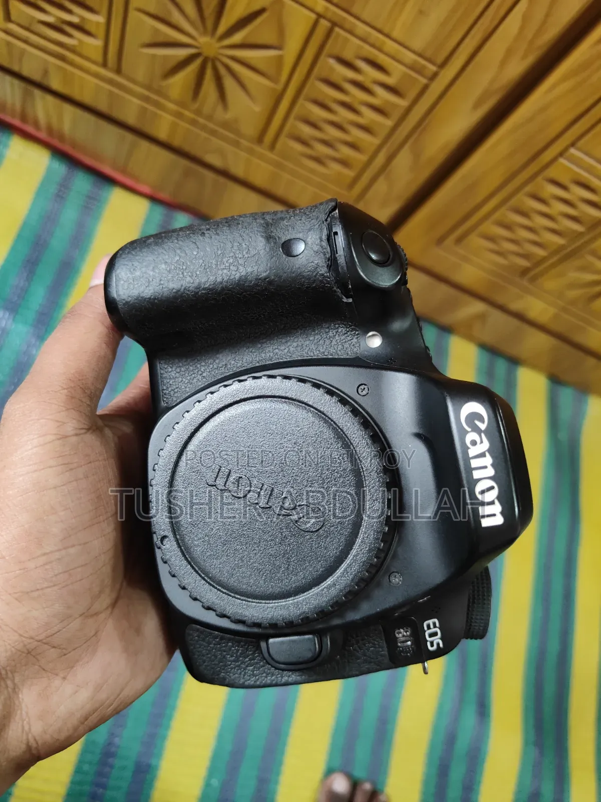 ক্যানন ৮০ডি বডি