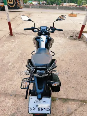 নতুন TVS Apache RTR 160 4V 2026 কালো