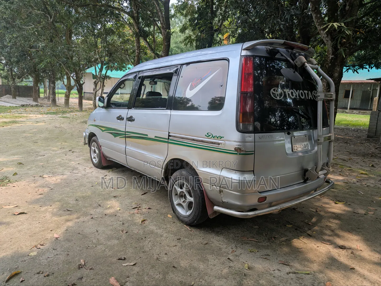 Toyota Noah 2001 Silver