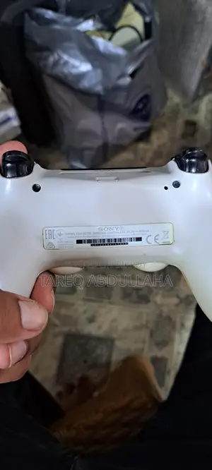 Sony Ps4 With 2 Controlers Urgent Sell