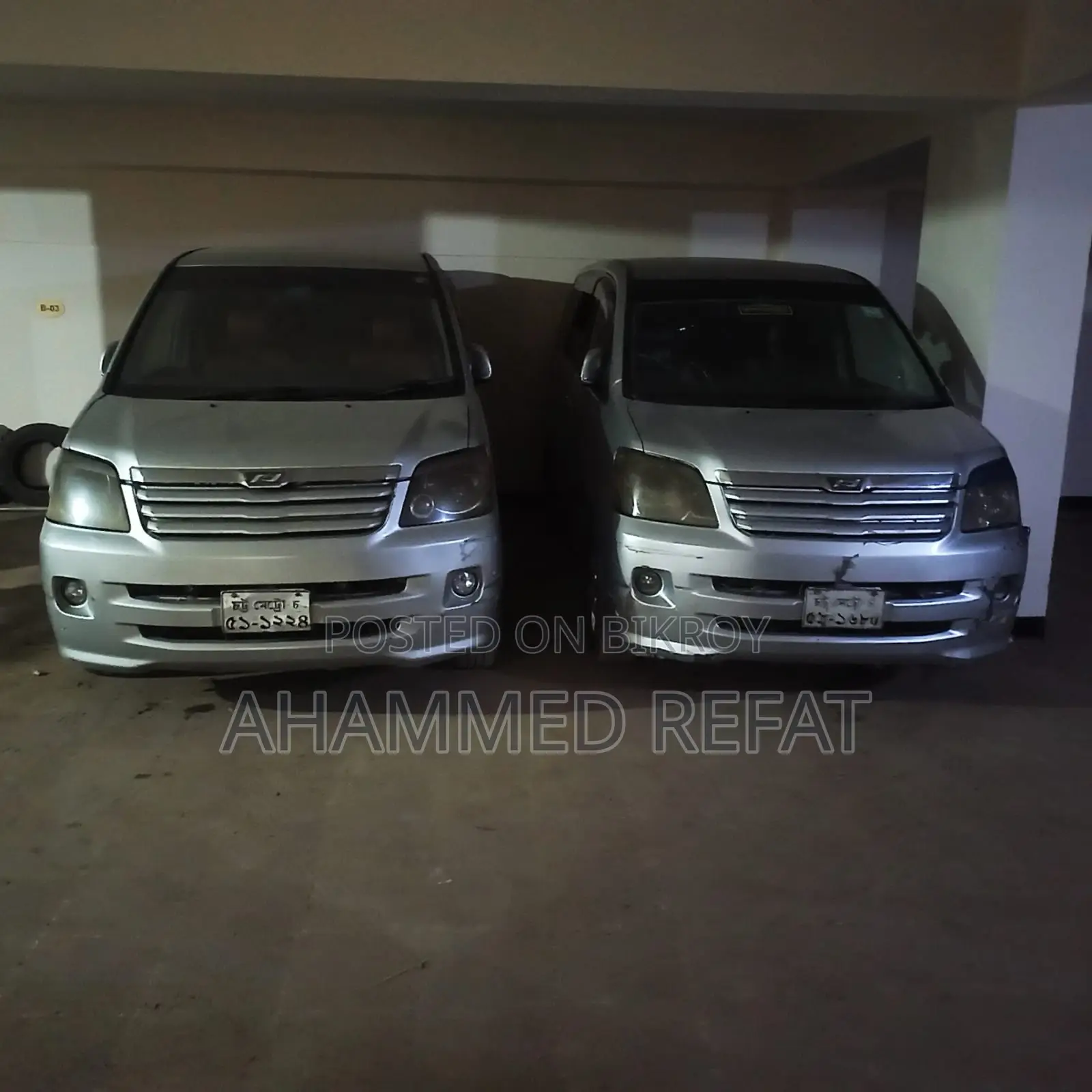 Toyota Noah 2.0 All Wheel Drive (8 Seater) 2004 Silver