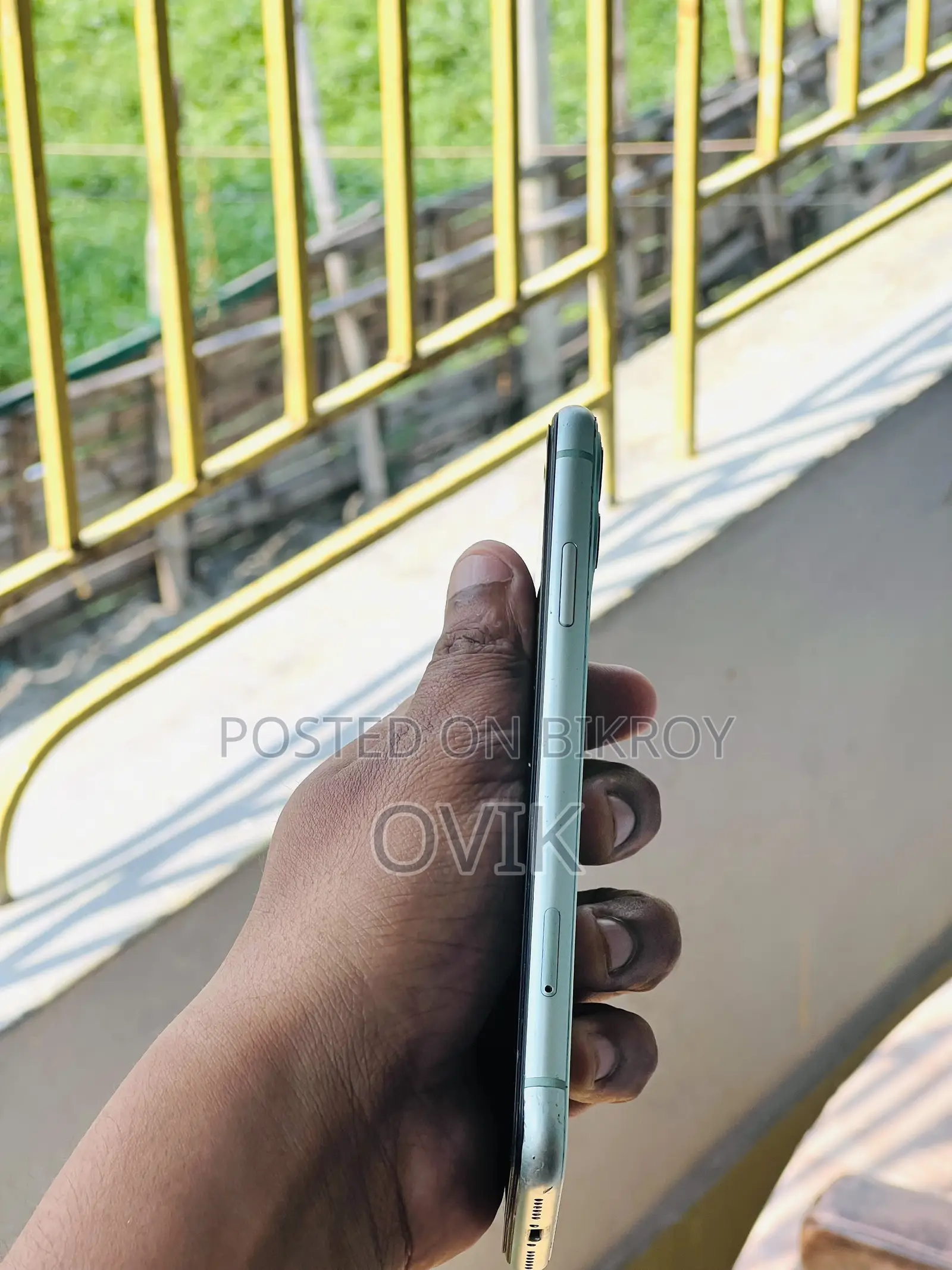 Apple iPhone 11 64 GB Green