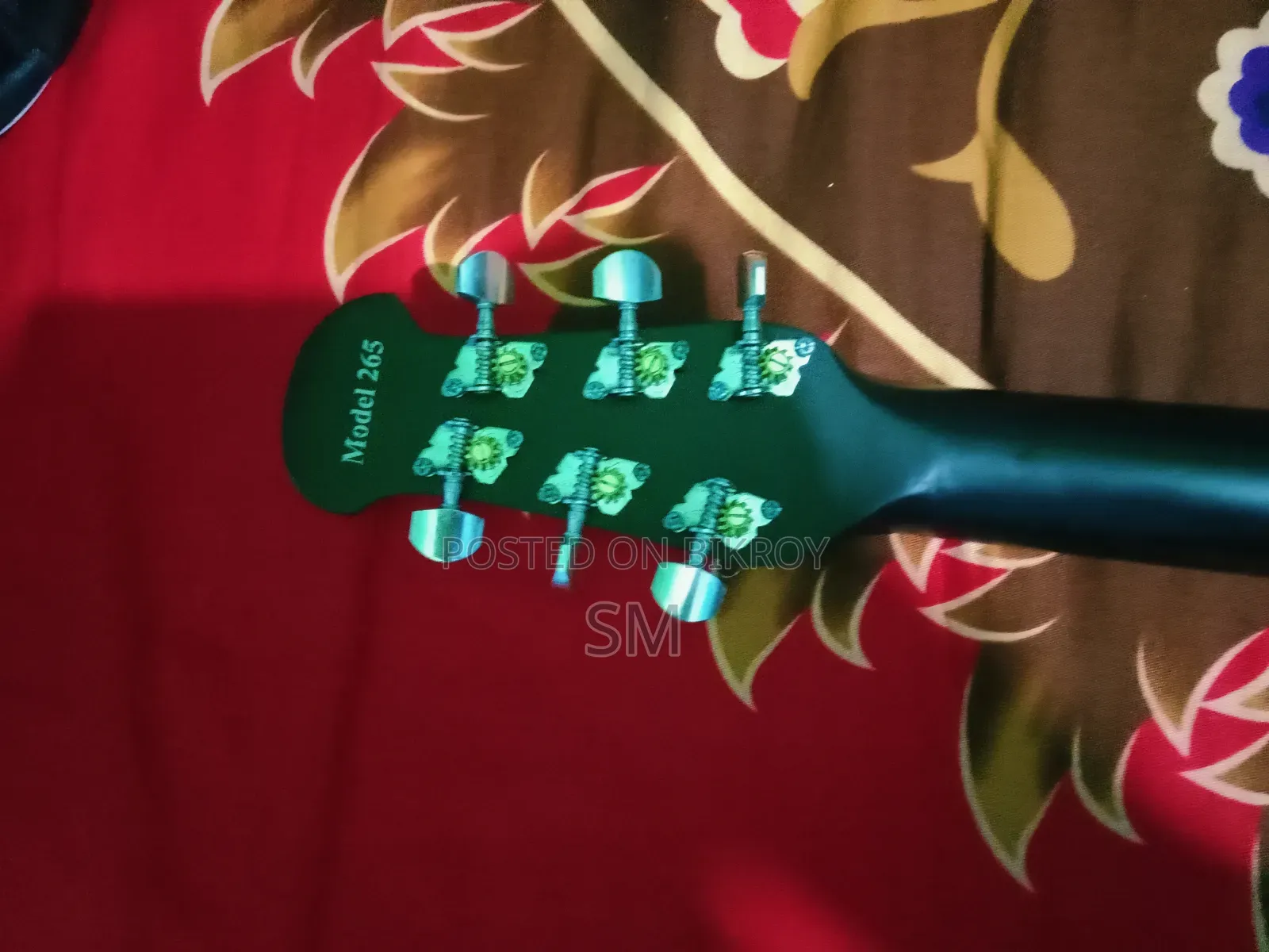 Guitar India 265 model