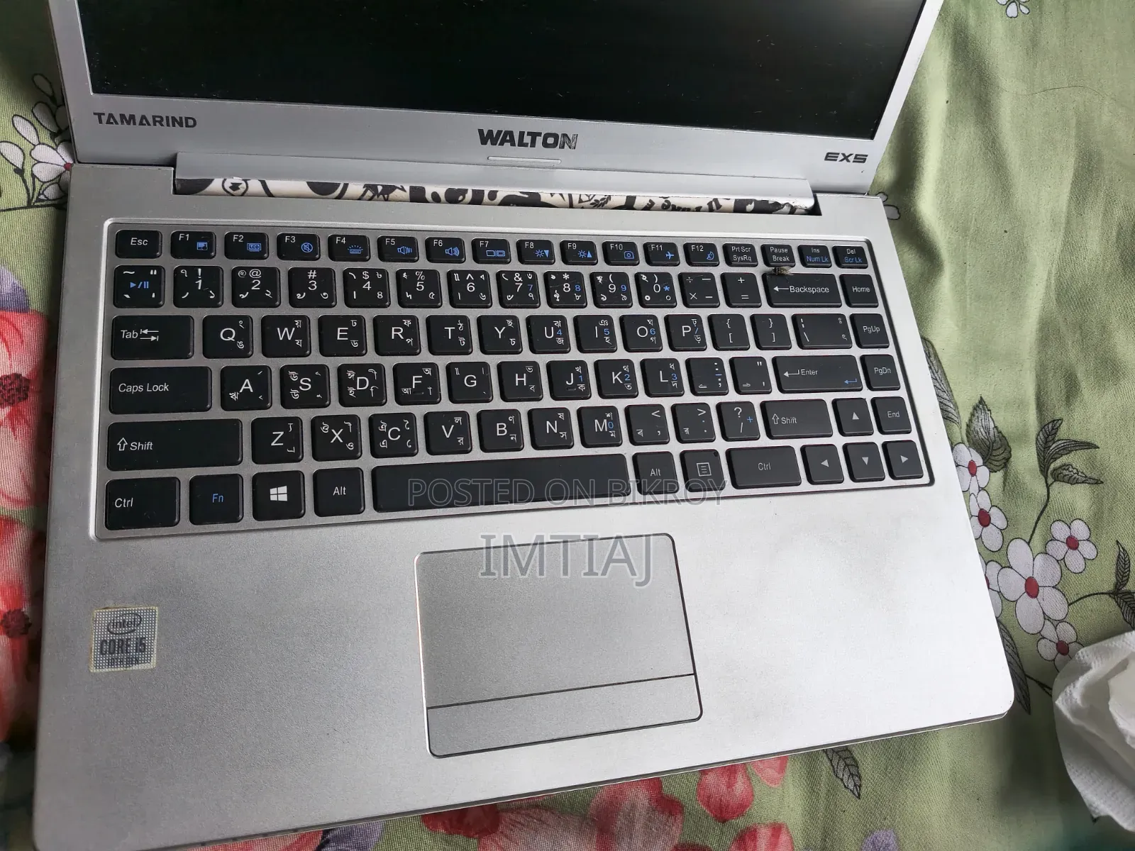 Laptop 8GB Intel Core I5 SSD 140GB
