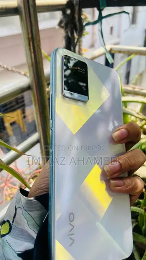 Vivo Y21 64 GB White