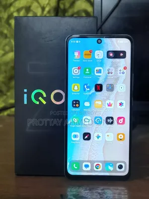iQOO Z9 128 GB Silver