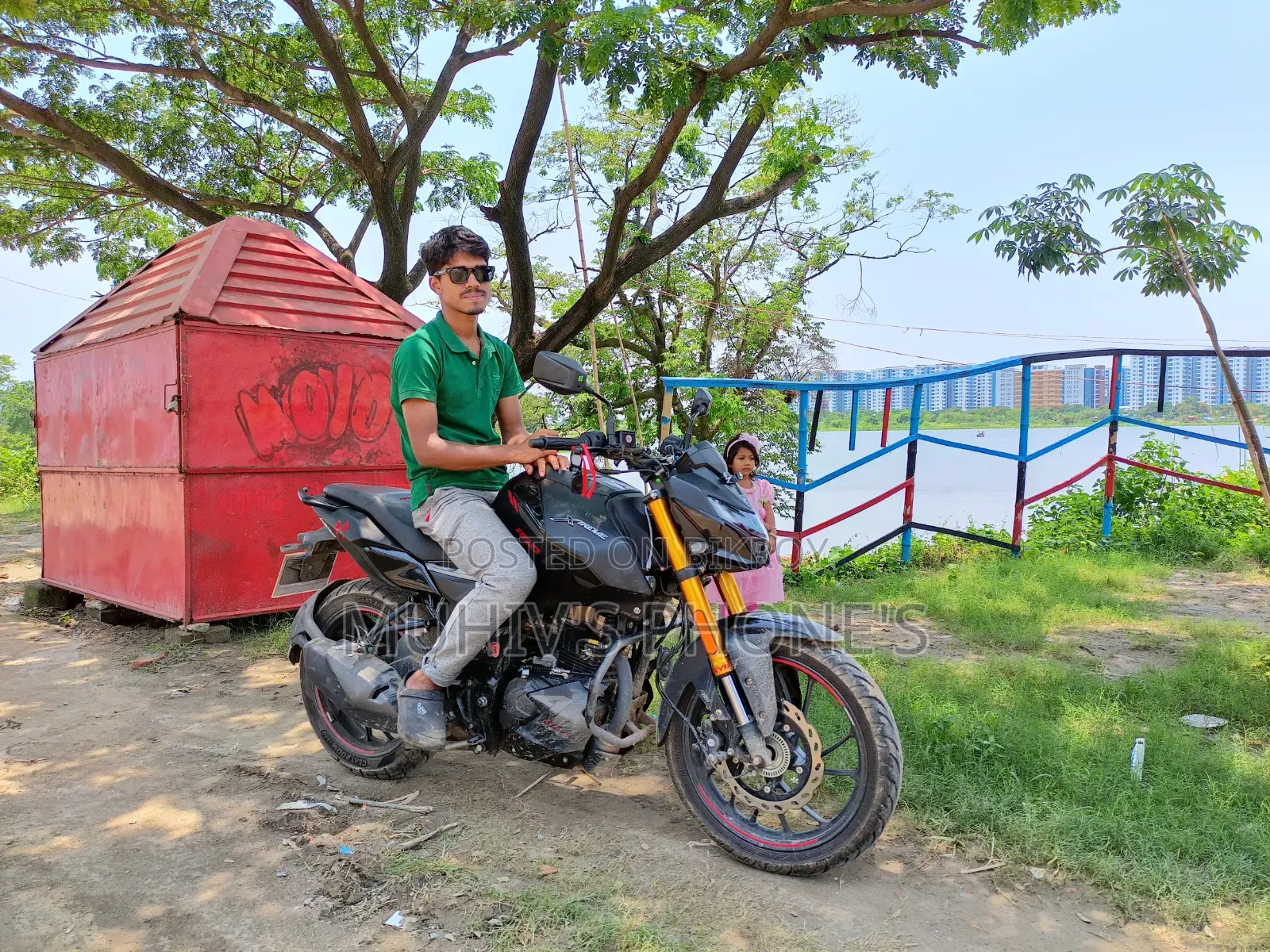 New Hero Xtreme 160R 4V 2025 Black