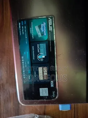 Laptop Asus 4GB Intel Core i3 HDD+SSD 750GB