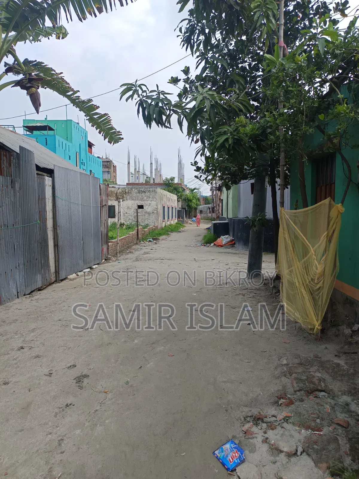 13-bedroom House in Mirpur for Sale