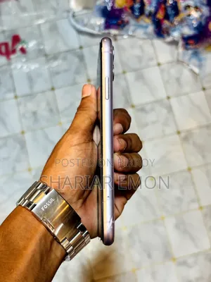 Apple iPhone 11 64 GB Purple