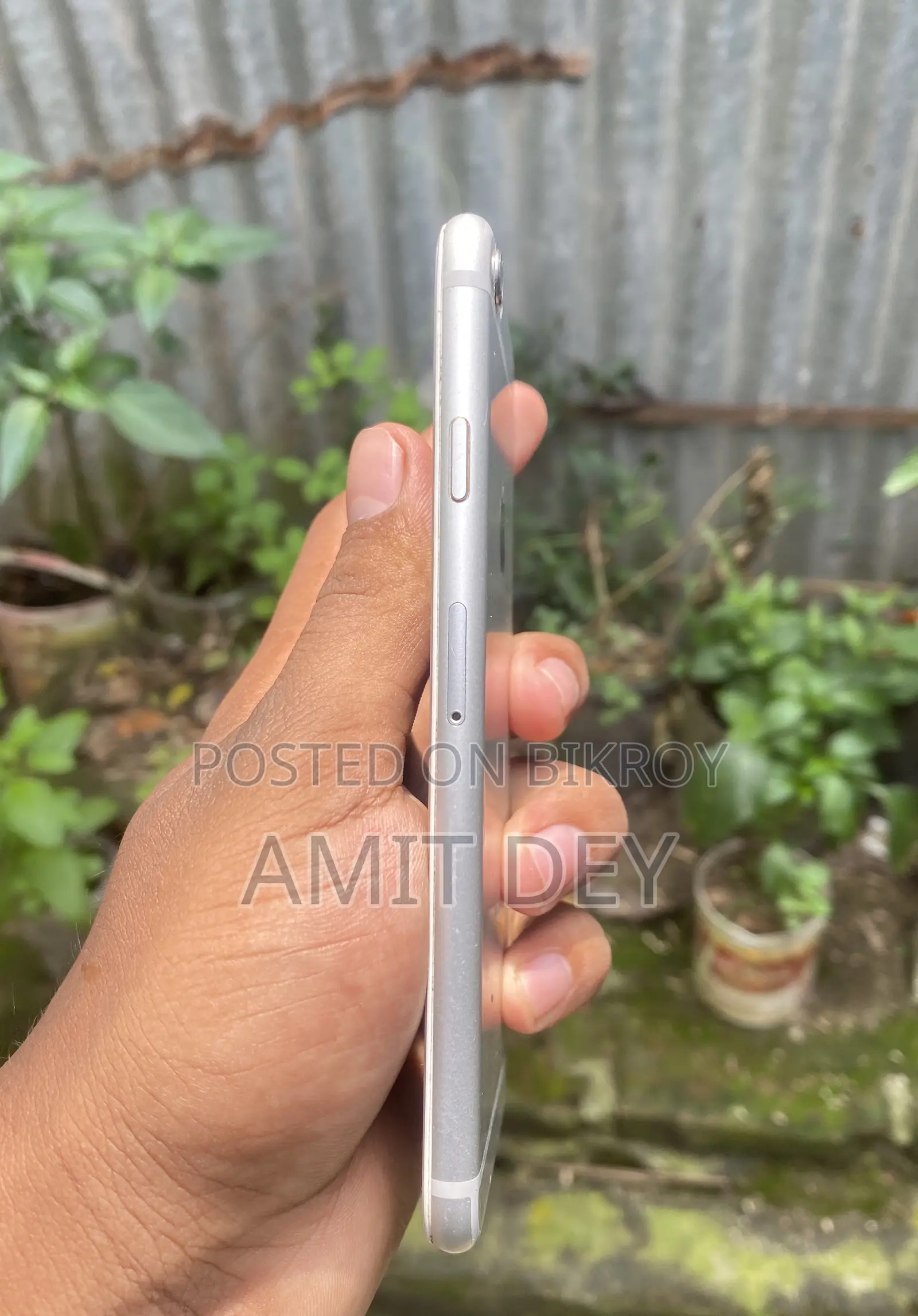 অ্যাপল আইফোন ৬ ৬৪ জিবি হোয়াইট