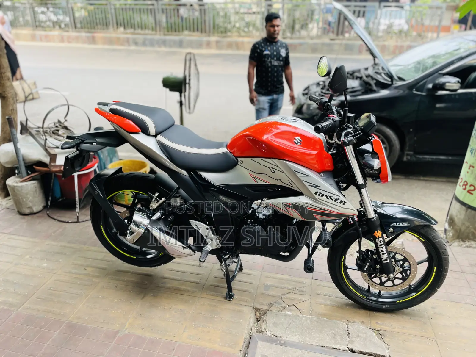 Suzuki Gixxer Fi ABS 2024 Orange