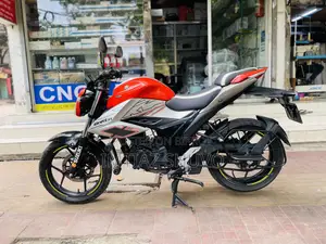 Suzuki Gixxer Fi ABS 2024 Orange