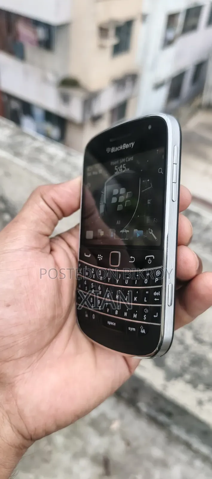 New BlackBerry Bold Touch 9900 8 GB Black