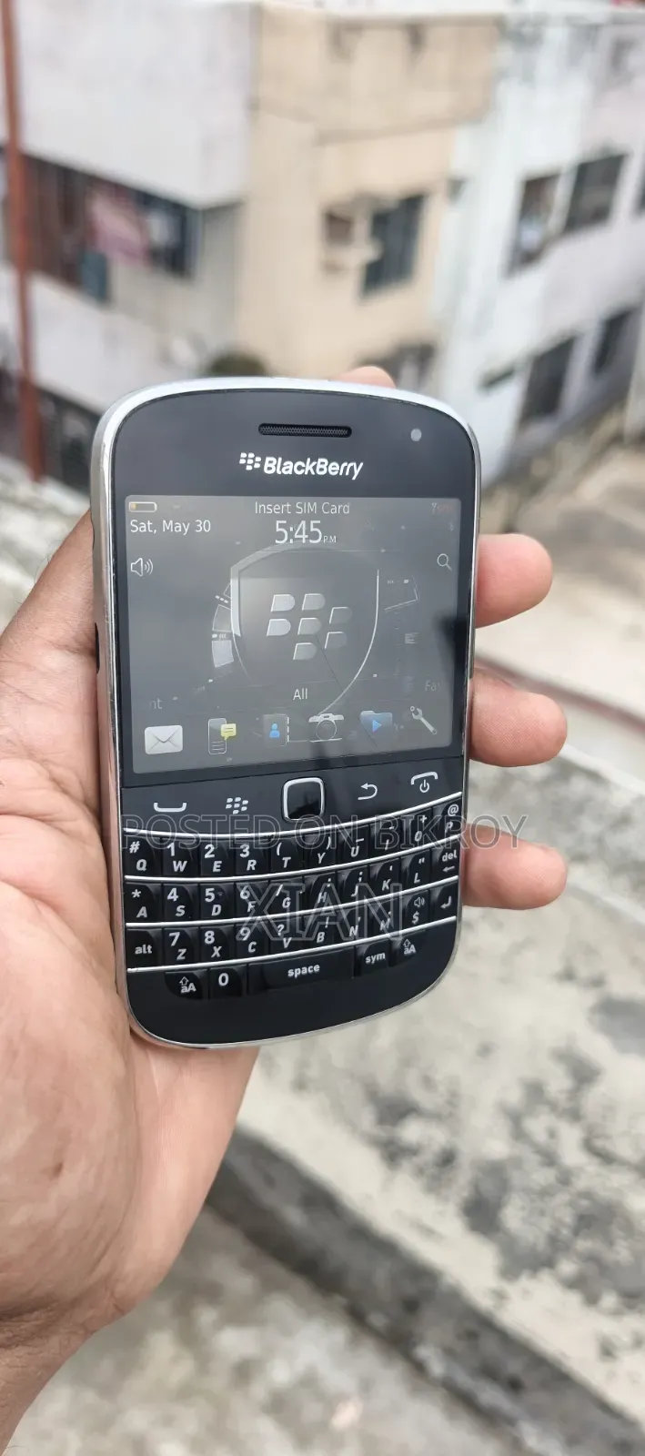 New BlackBerry Bold Touch 9900 8 GB Black