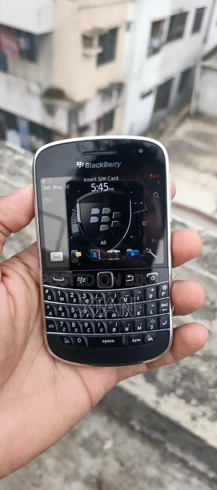 New BlackBerry Bold Touch 9900 8 GB Black