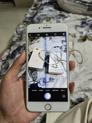 Apple iPhone 8 Plus 64 GB Silver