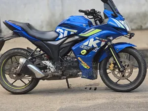 সুজুকি জিক্সার এসএফ ২০২০ ব্লু