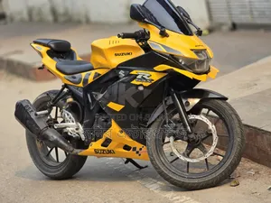 সুজুকি জিএস ২০১৮ ইয়েলো