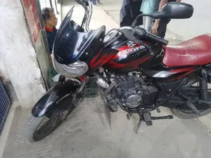 বাজাজ ডিসকাভার ১২৫ ২০১৫ ব্ল্যাক