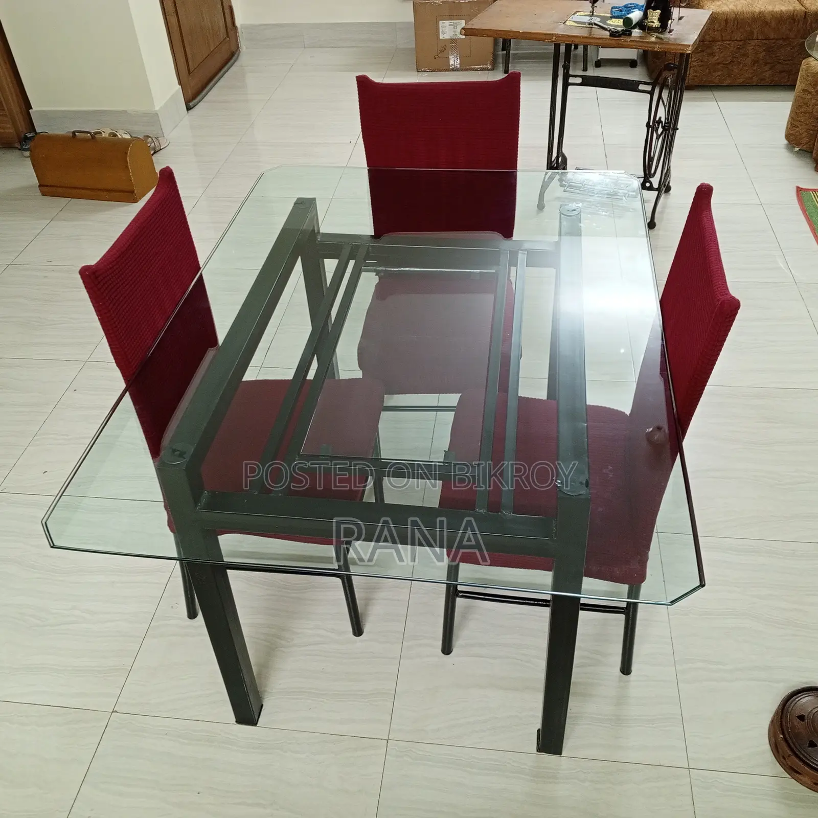 Dinning Table - Glass