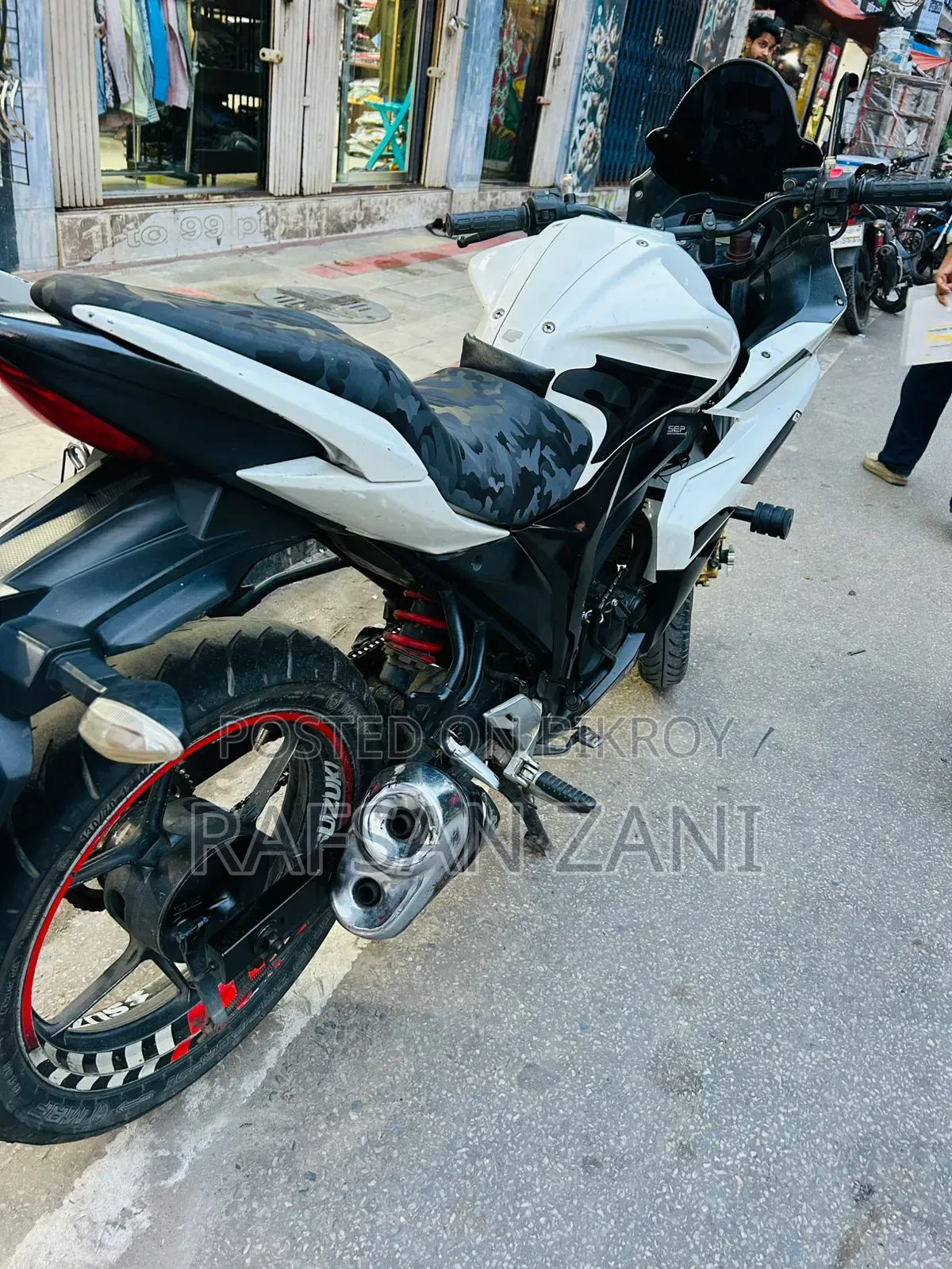Suzuki Gixxer Monotone 2015 White