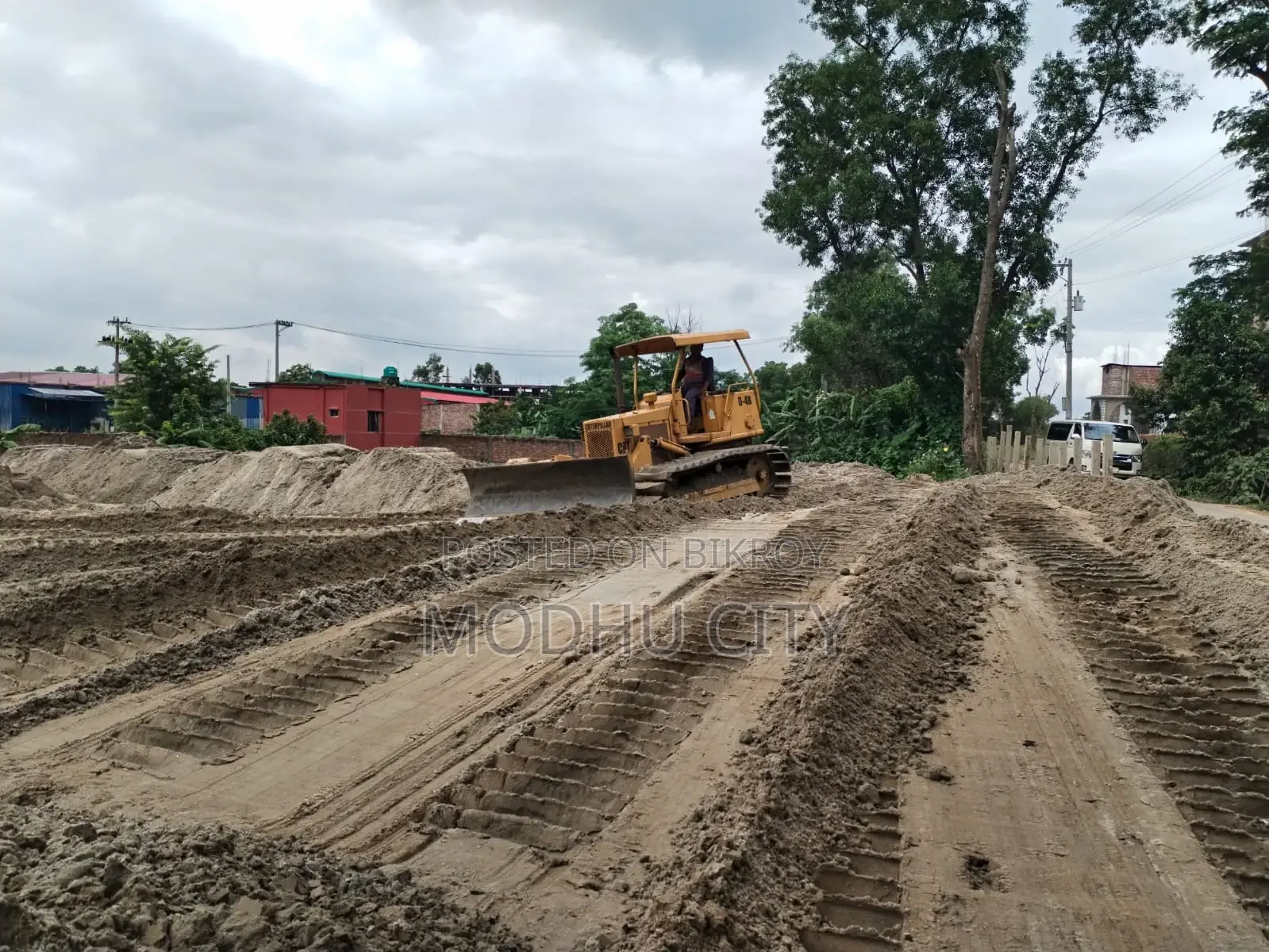 Buy a plot in the middle of the month with easy installments at a special discount