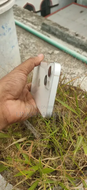 Apple iPhone 13 128 GB White