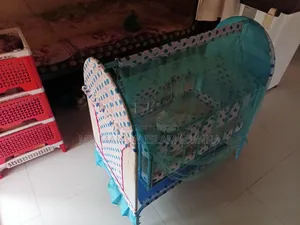 Like-new Swing