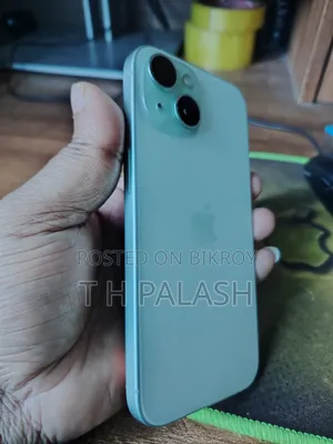 Apple iPhone 15 128 GB Green