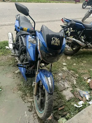 টিভিএস অ্যাপাচি আরটিআর ১৬০ ২ভি ২০১৮ নীল