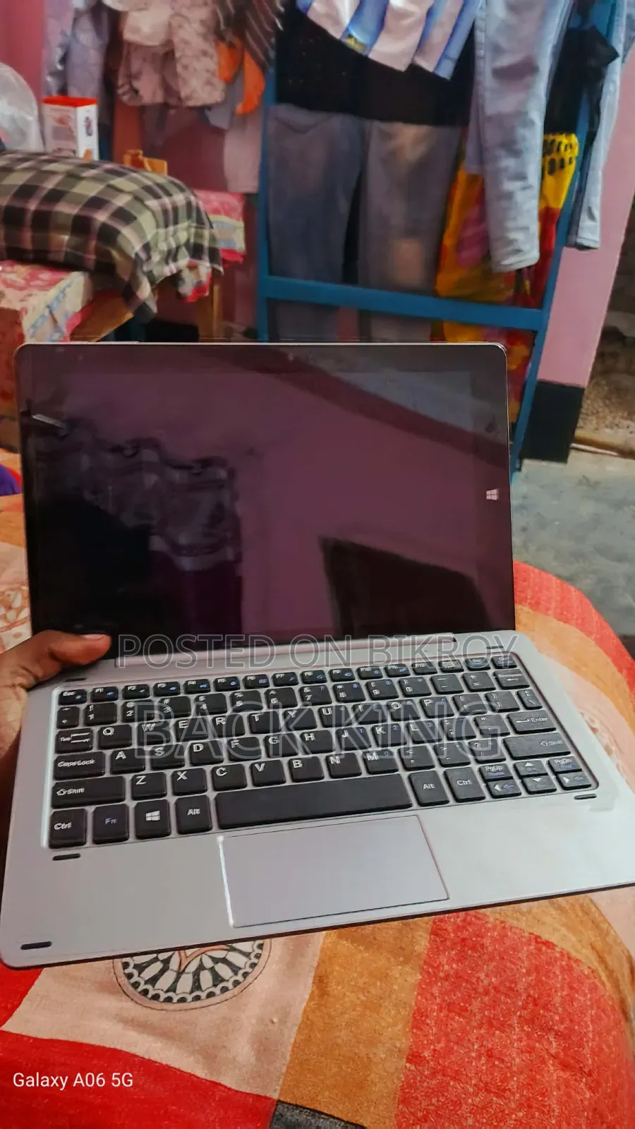Laptop Chuwi LapBook Air 4GB Intel Xeon SSD 60GB