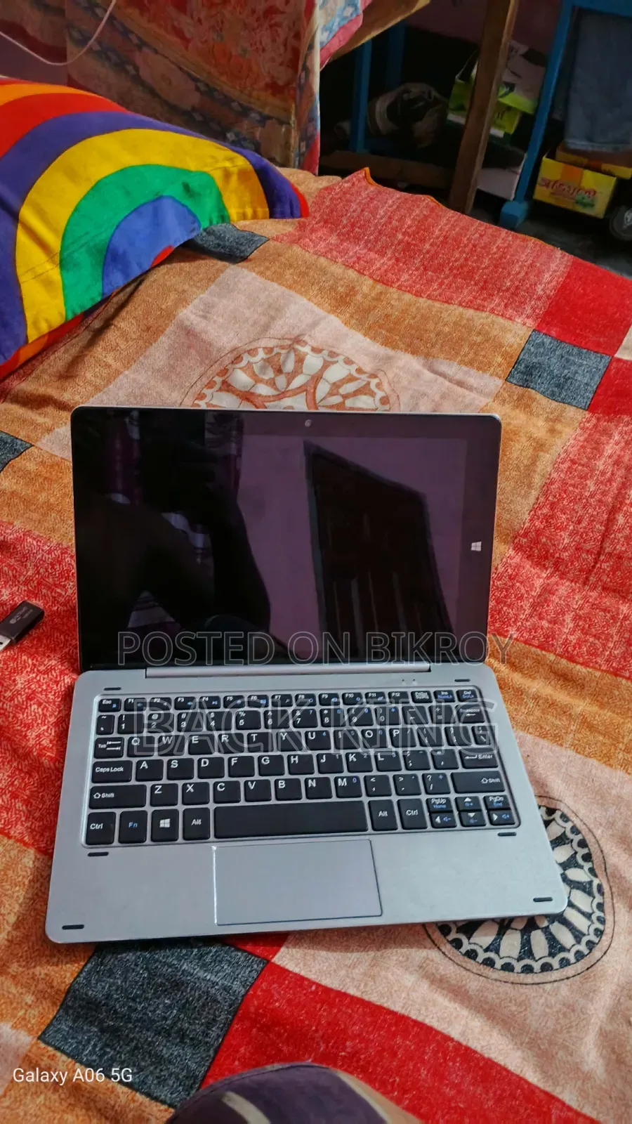 Laptop Chuwi LapBook Air 4GB Intel Xeon SSD 60GB