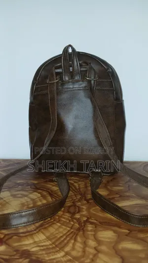প্রতিদিনের ব্যবহারের জন্য ব্যাকপ্যাক