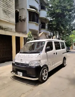 Toyota Noah 2016 White