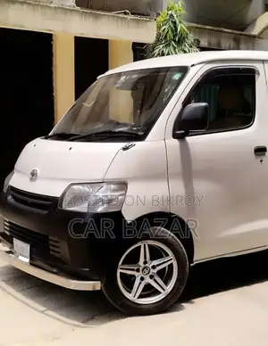 Toyota Noah 2016 White