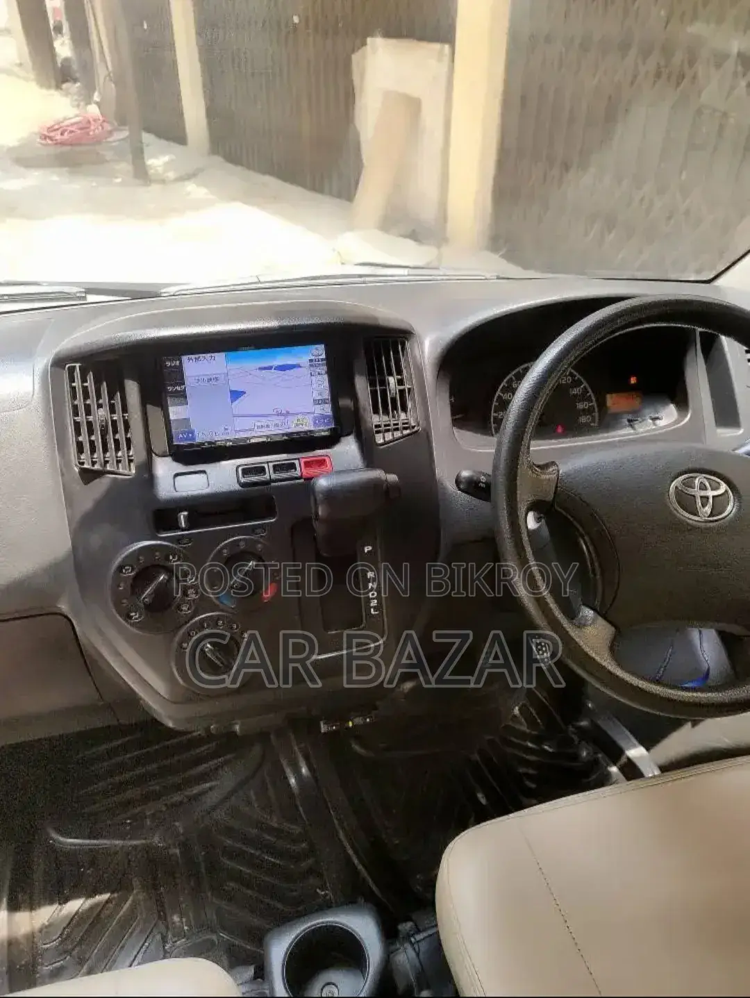 Toyota Noah 2016 White