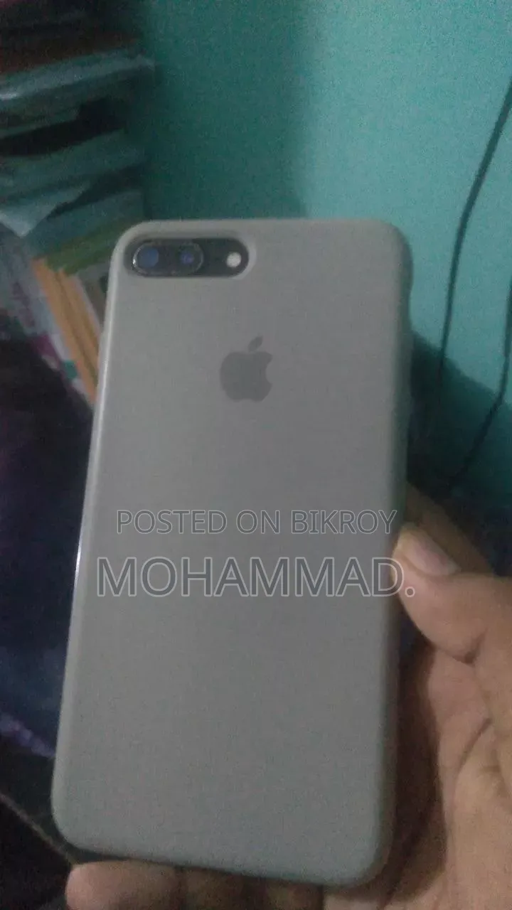 Apple iPhone 8 Plus 64 GB Black