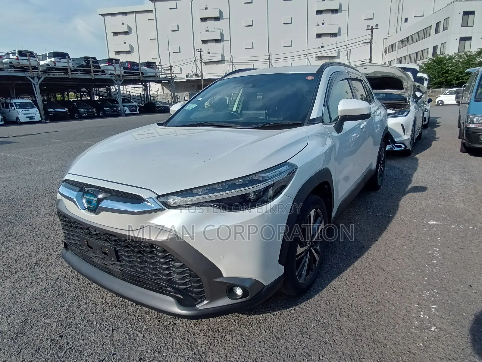 Toyota Corolla Cross 1.8 Hybrid AWD 2022 Pearl