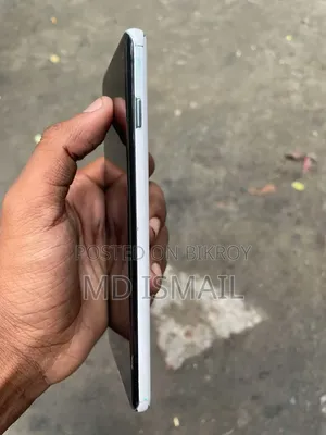 New Samsung Galaxy S10 128 GB Blue