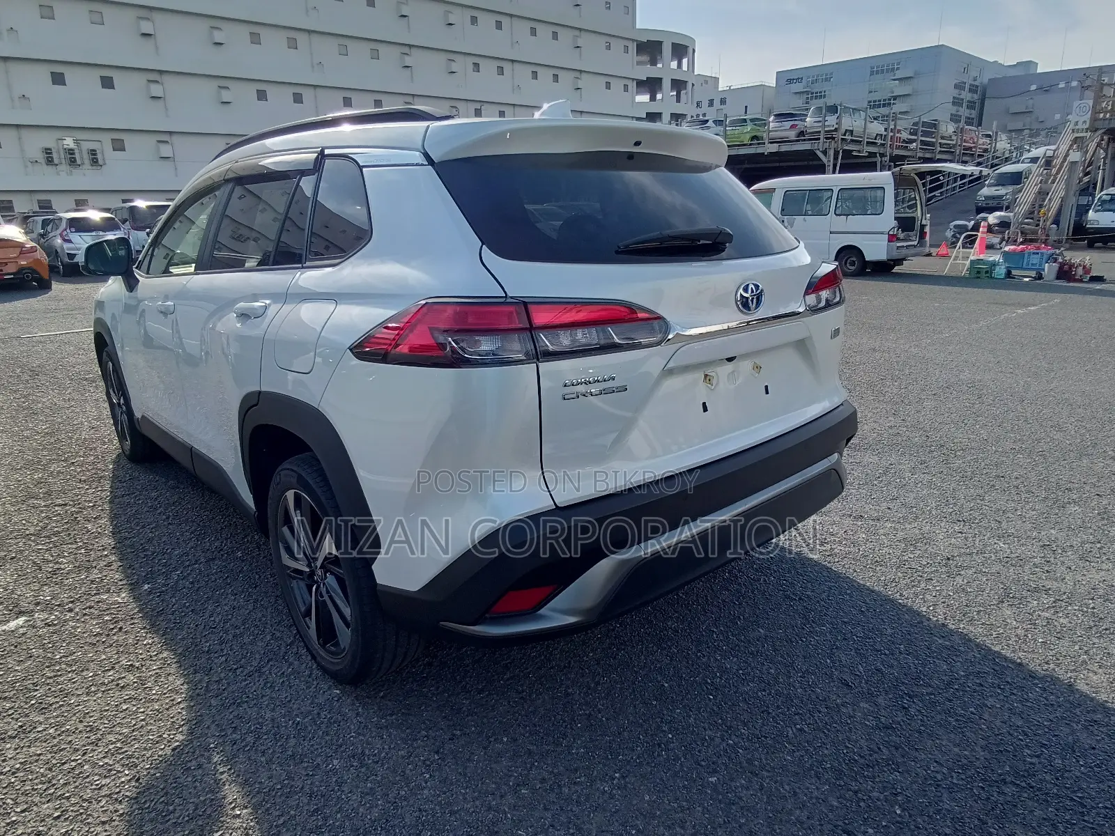 Toyota Corolla Cross 1.8 Hybrid AWD 2022 Pearl