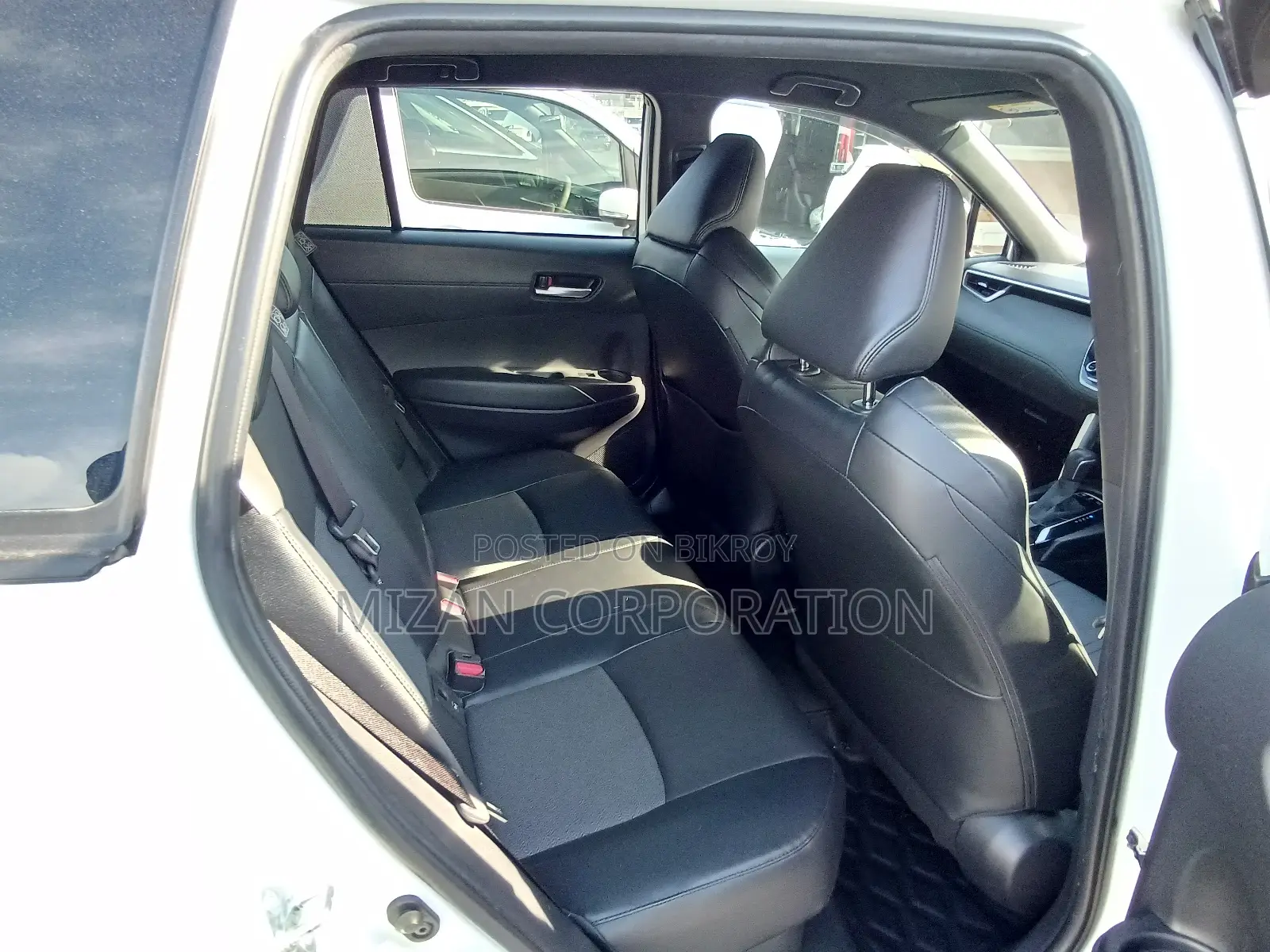 Toyota Corolla Cross 1.8 Hybrid AWD 2022 Pearl