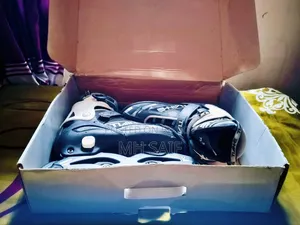 Skating Shoes With Full Safety Guard Set