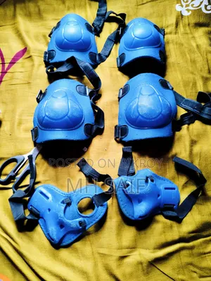 Skating Shoes With Full Safety Guard Set